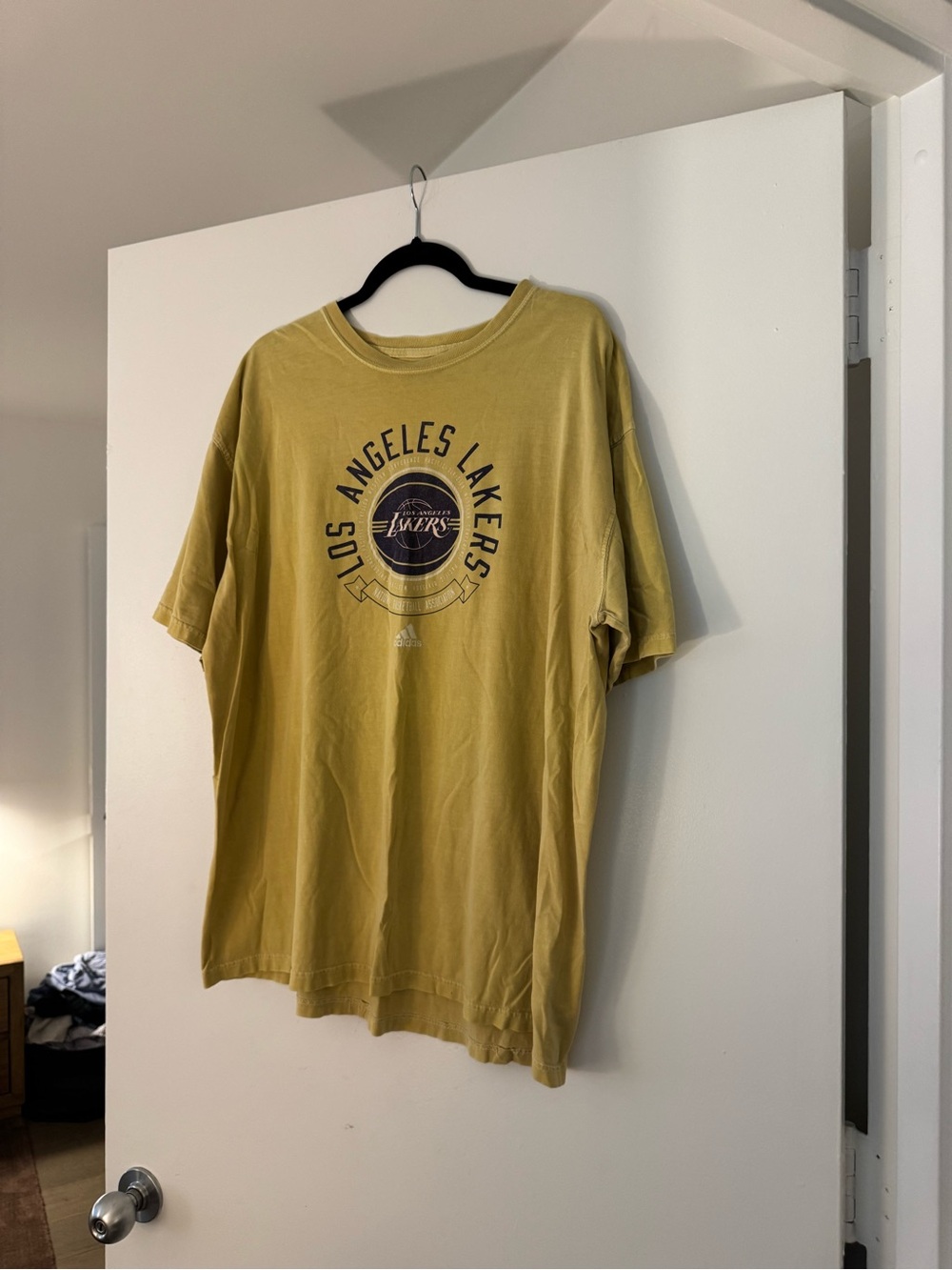 Vintage adidas Los Angeles Lakers Mustard Yellow Graphic Tee
